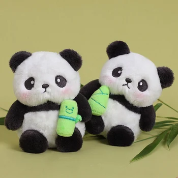 11 cm Сладката панда с бамбукови издънки Ключодържател Плюшени играчки-окачване Kawaii Меки играчки Ключодържател Чанта с Висулка Панди Ключодържател Кукла