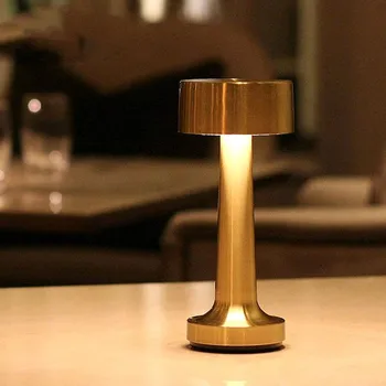 Креативна настолна лампа на открито маса за Хранене кабел за зареждане бар Тиха и спокойна атмосфера бар и Светла спалня Декорация на кабинета Настолна лампа