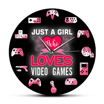 Просто момиче, което обича видео игри, розови стенни часовници с принтом геймпада за игри стая за момичета, стенни часовници с модерен дизайн